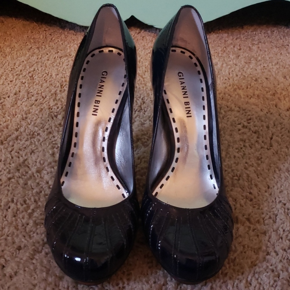 Night navy high heels